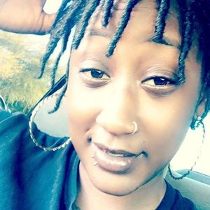 Meet your Posher, Apollonia